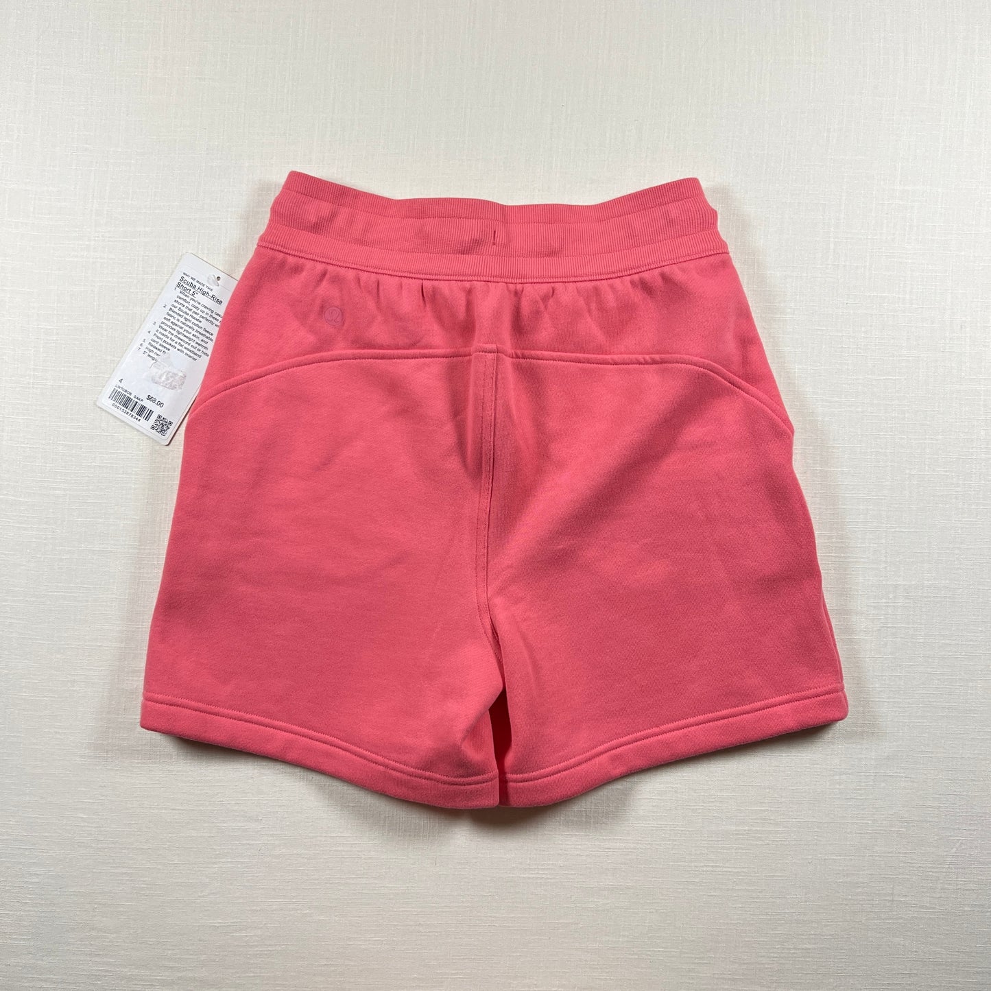 Lululemon Scuba High-Rise Short 5" - Sakura Pink - Size 4 (XS)