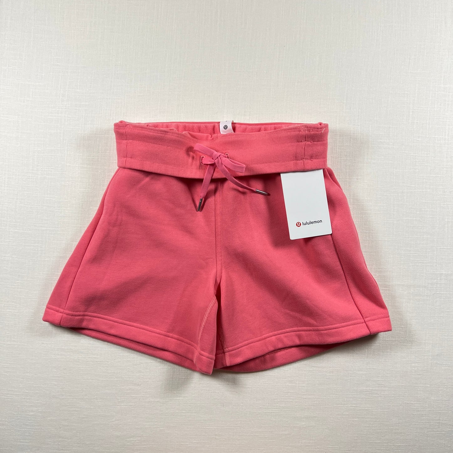Lululemon Scuba High-Rise Short 5" - Sakura Pink - Size 4 (XS)