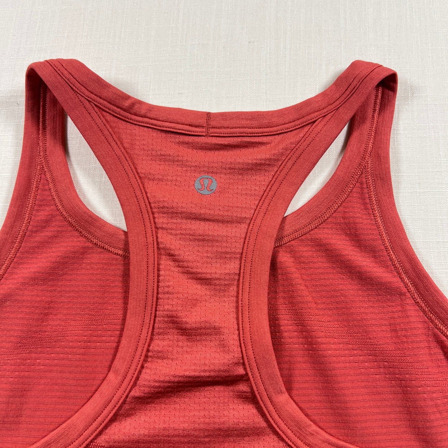Lululemon Swiftly Tech Cropped Racerback Tank 2.0 - Desert Red/Desert Red - Size 12 (XL)