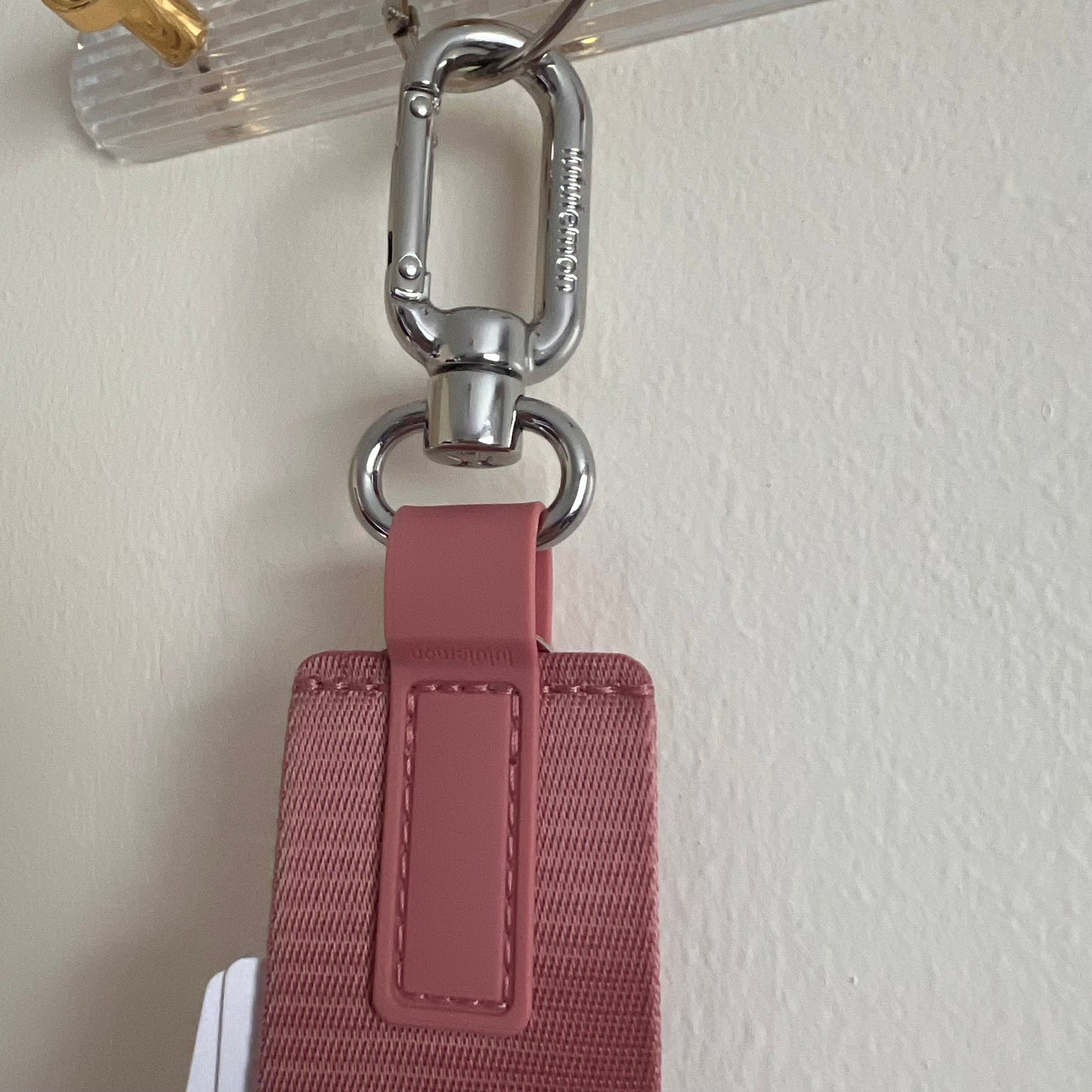 Lululemon Never Lost Keychain Deco Pink/Light Ivory